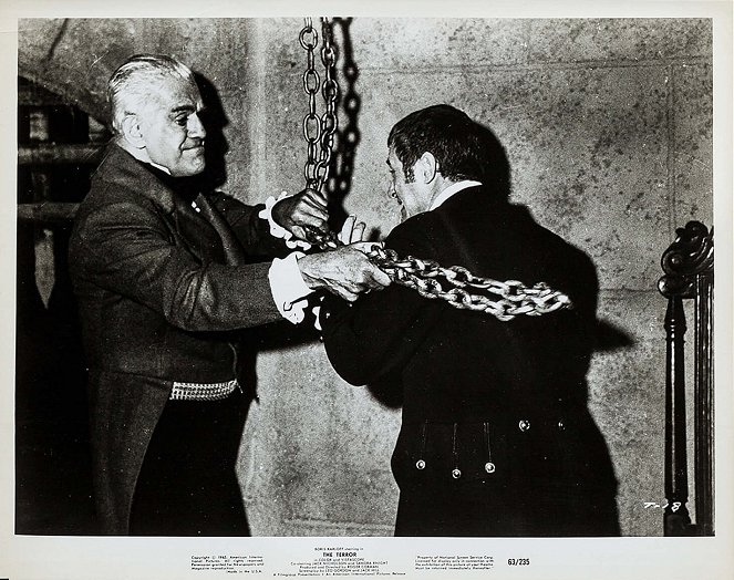 The Haunting - Fotosky - Boris Karloff, Dick Miller
