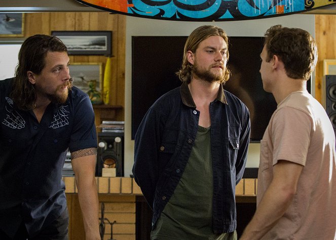 Animal Kingdom - Dead to Me - Van film - Ben Robson, Jake Weary