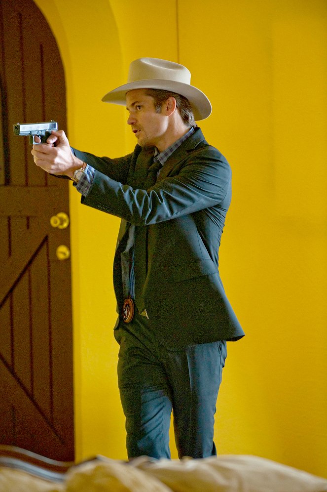 Justified - Fixer - Photos - Timothy Olyphant