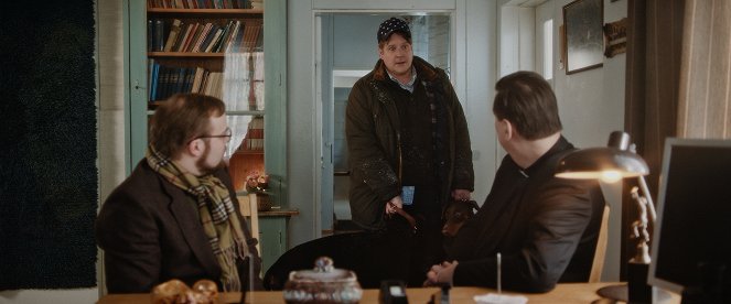Pieniä suuria valheita - De la película - Santtu Karvonen