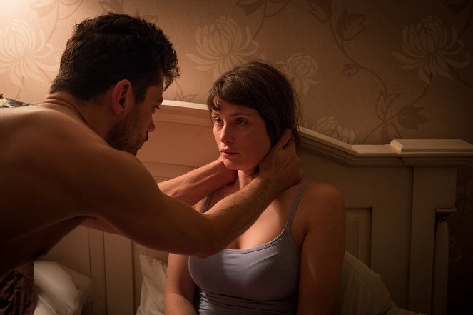 Une femme heureuse - Film - Gemma Arterton