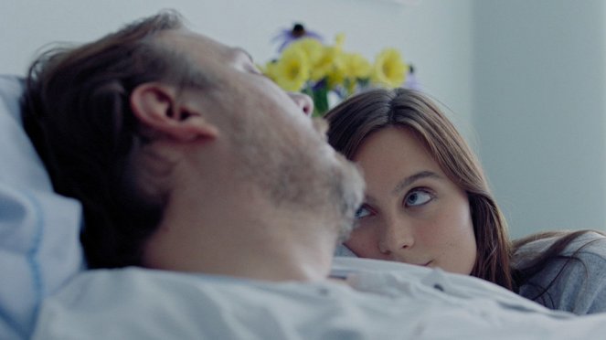 Mens vi lever - Z filmu - Nicolas Bro, Julie Christiansen