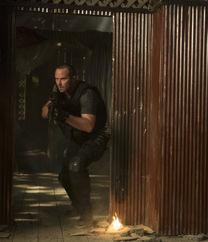 Strike Back - Episode 1 - Photos