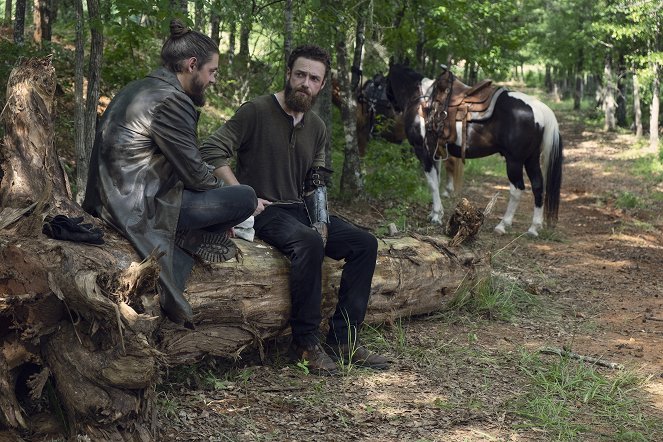 The Walking Dead - Em busca de ajuda - Do filme - Tom Payne, Ross Marquand