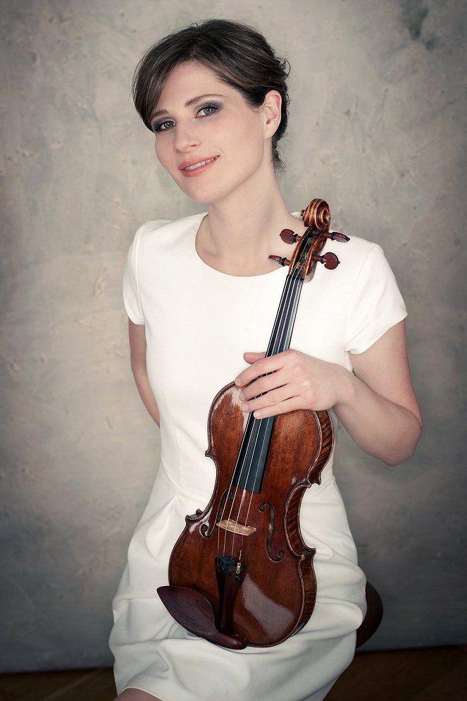 Lisa Batiashvili spielt Dvořák - Mit den Berliner Philharmonikern aus dem Festspielhaus Baden-Baden - Werbefoto - Lisa Batiashvili