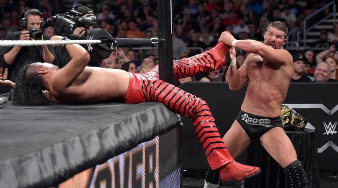 NXT TakeOver: Orlando - Photos - Shinsuke Nakamura, Robert Roode Jr.