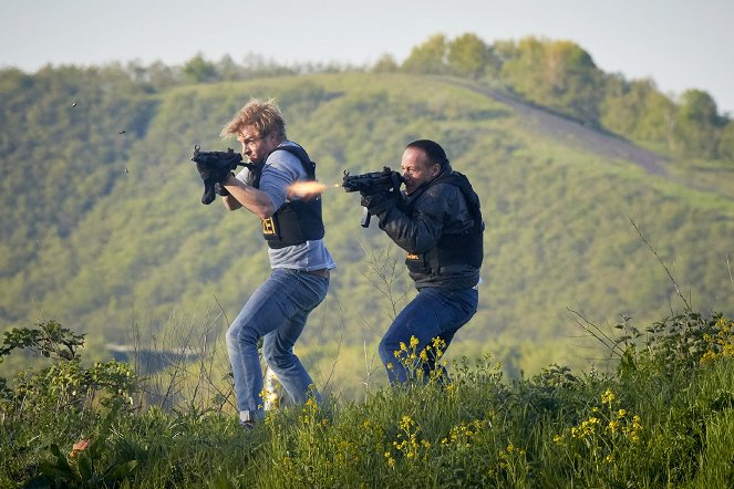 Alarm für Cobra 11 - Die Autobahnpolizei - Season 21 - Die Chefin - Filmfotos - Daniel Roesner, Erdogan Atalay