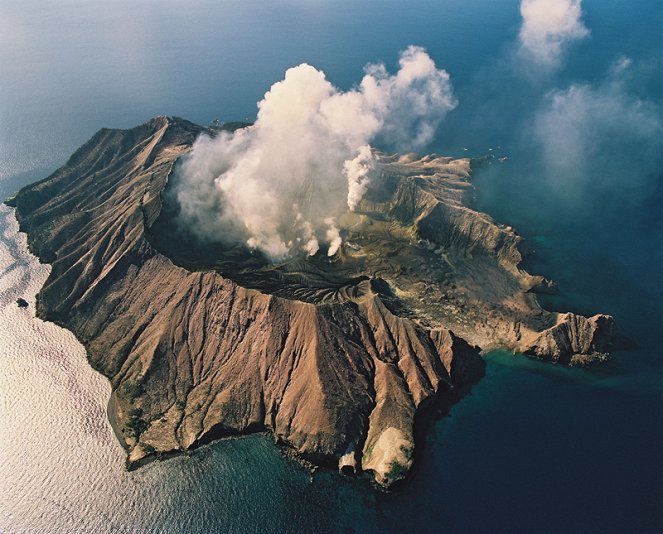 Volcano: Creation & Destruction - Do filme