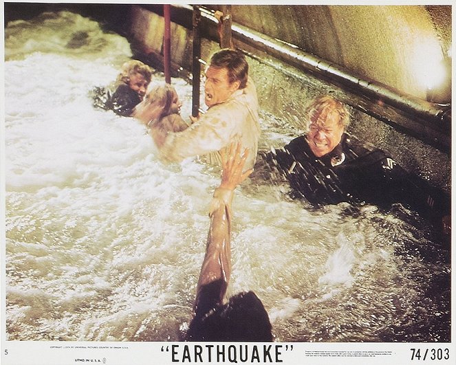 Earthquake - Lobby Cards - Charlton Heston, George Kennedy