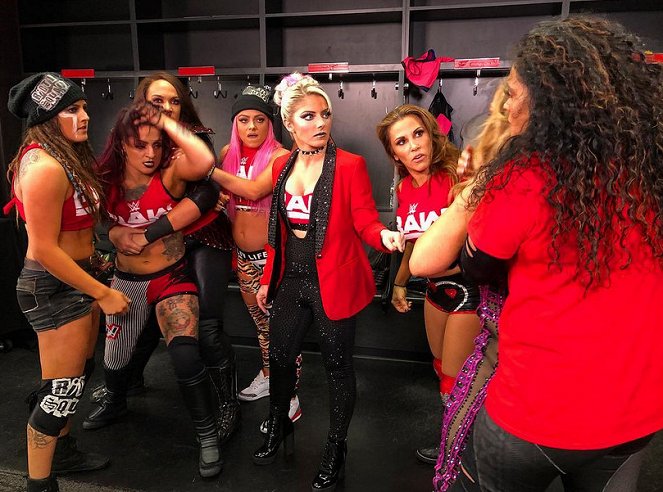 WWE Survivor Series - Making of - Sarah Bridges, Dori Prange, Savelina Fanene, Gionna Daddio, Lexi Kaufman, Mickie James