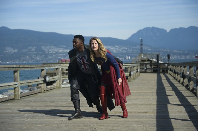 Supergirl - Bienvenue sur Shelley Island - Film - David Ajala, Melissa Benoist