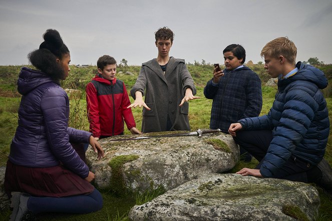The Kid Who Would Be King - Photos - Louis Ashbourne Serkis, Angus Imrie, Dean Chamuoo, Tom Taylor