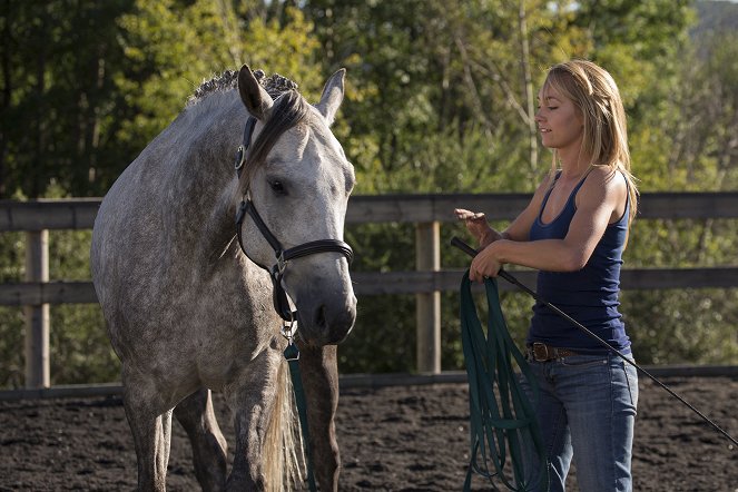 Zaklinacze koni - There But for Fortune - Z filmu - Amber Marshall