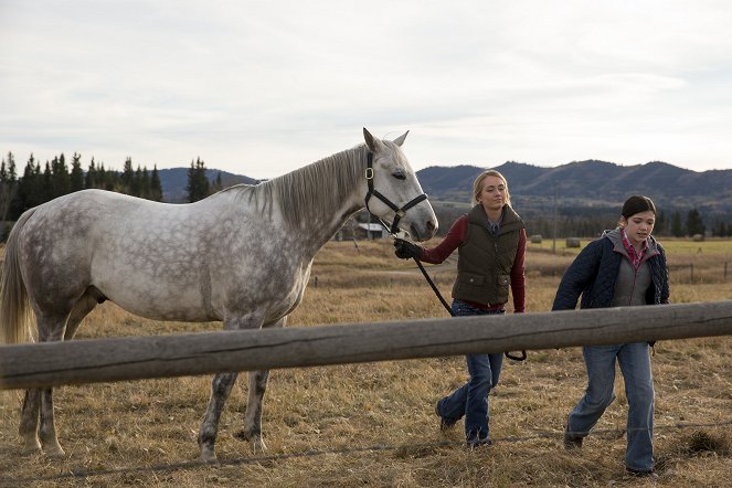 Heartland - Paradies für Pferde - Anknüpfungspunkte - Filmfotos - Amber Marshall