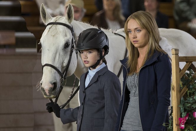 Heartland - Paradies für Pferde - Season 7 - Nutze den Tag - Filmfotos - Amber Marshall