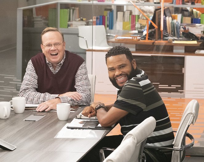 Black-ish - Season 5 - Purple Rain - Van de set - Anthony Anderson