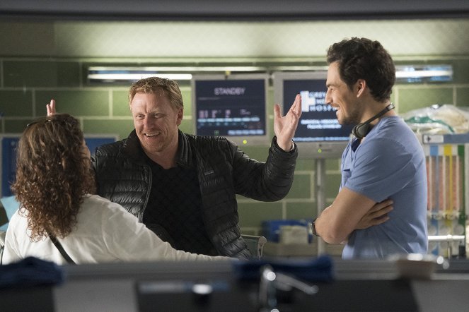 Grey's Anatomy - Die jungen Ärzte - Ein Sturm zieht auf - Dreharbeiten - Kevin McKidd, Giacomo Gianniotti