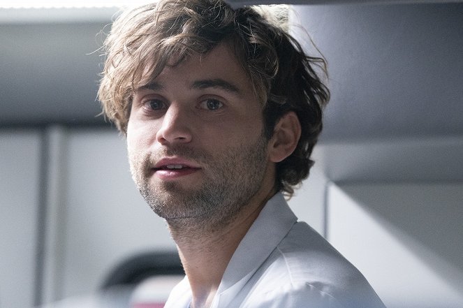 Grey's Anatomy - Die jungen Ärzte - Ein Sturm zieht auf - Dreharbeiten - Jake Borelli