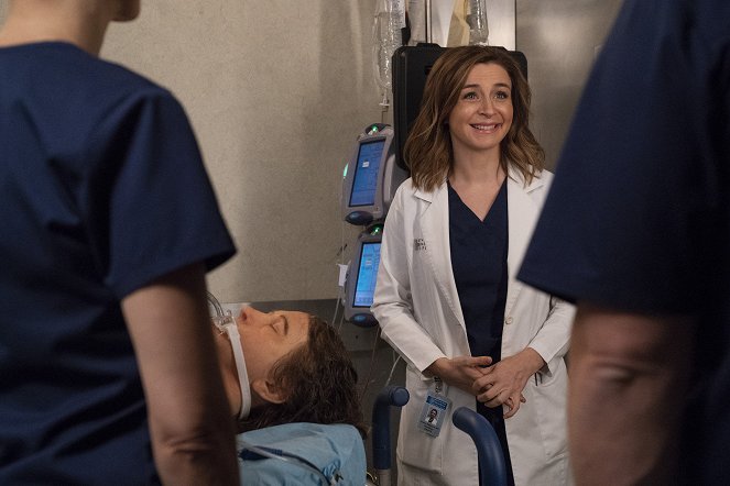 Grey's Anatomy - Season 15 - Blowin' in the Wind - Photos - Caterina Scorsone