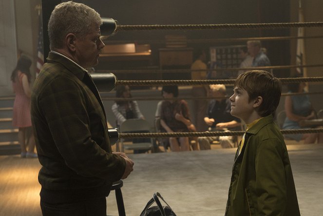 The Kids Are Alright - Boxing - Photos - Michael Cudlitz, Jack Gore