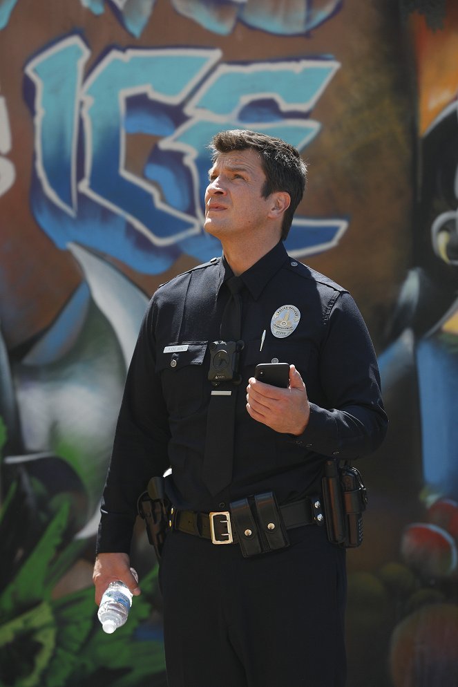 The Rookie - The Roundup - Photos - Nathan Fillion