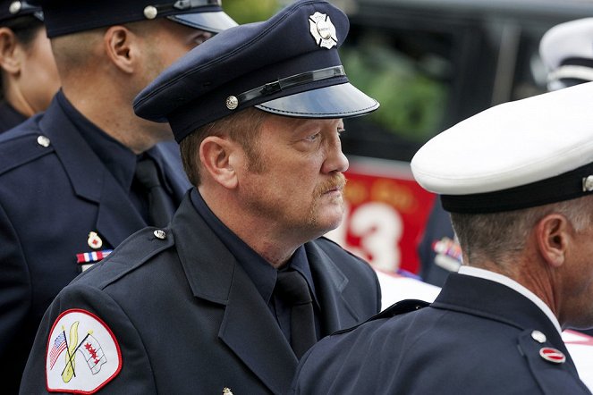Chicago Fire - What Will Define You - Van film - Christian Stolte