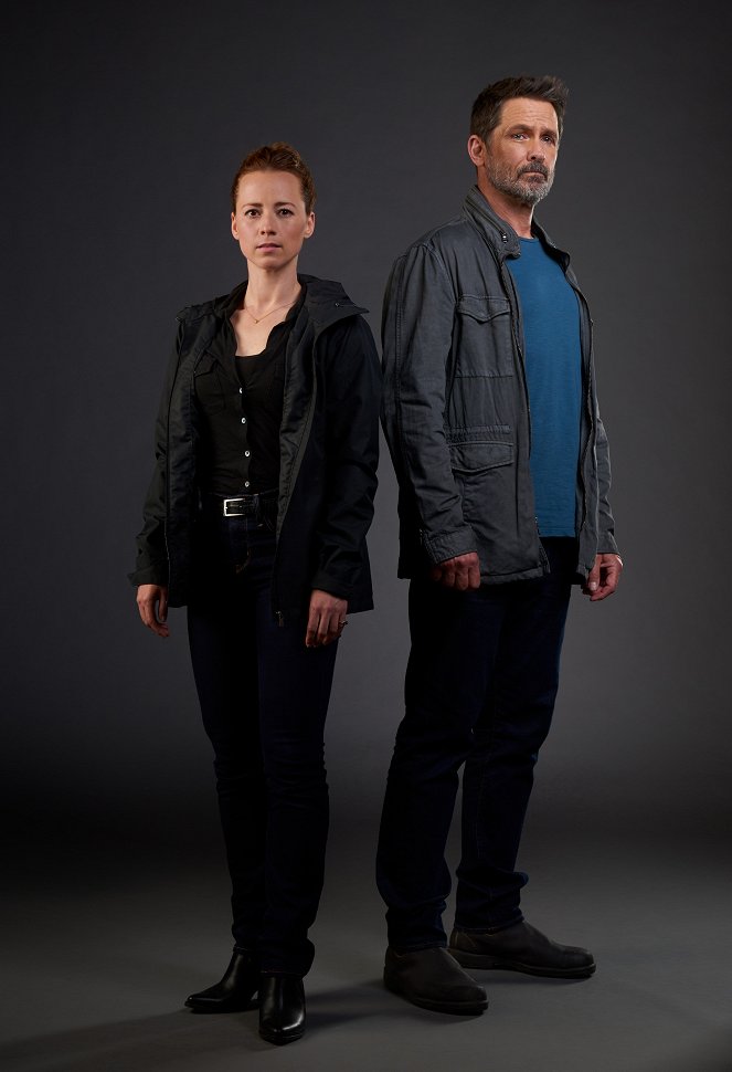 Cardinal - Blackfly Season - Promo - Karine Vanasse, Billy Campbell