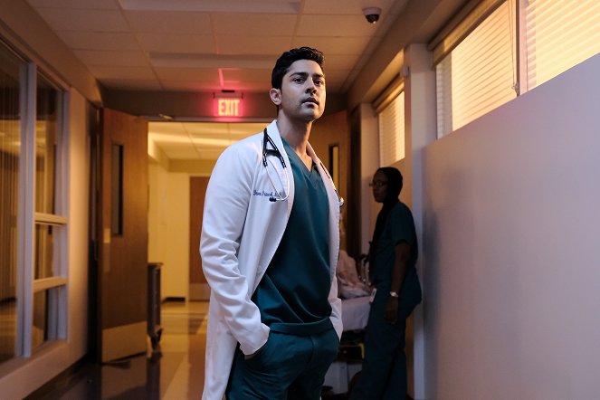 Atlanta Medical - Season 2 - Stromausfall - Filmfotos - Manish Dayal