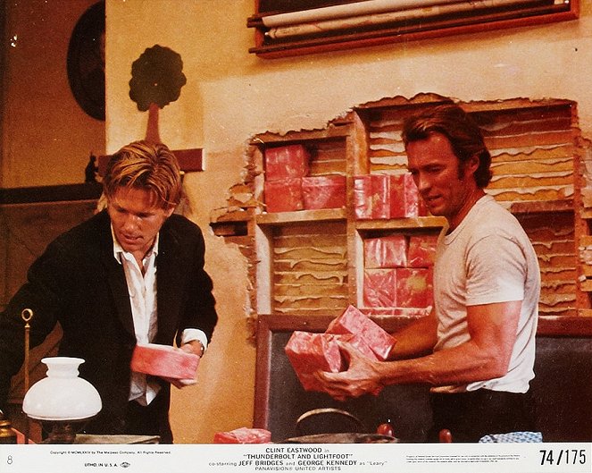 Een buit van 500.000 dollars - Lobbykaarten - Jeff Bridges, Clint Eastwood