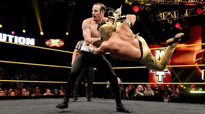NXT TakeOver: R Evolution - De filmes - Matt Rehwoldt