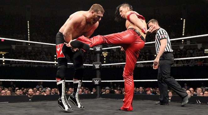 NXT TakeOver: Dallas - Z filmu - Rami Sebei, Shinsuke Nakamura