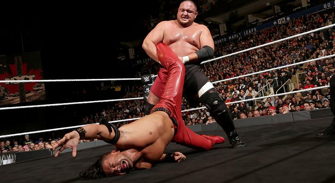 NXT TakeOver: Toronto - Photos - Shinsuke Nakamura, Joe Seanoa