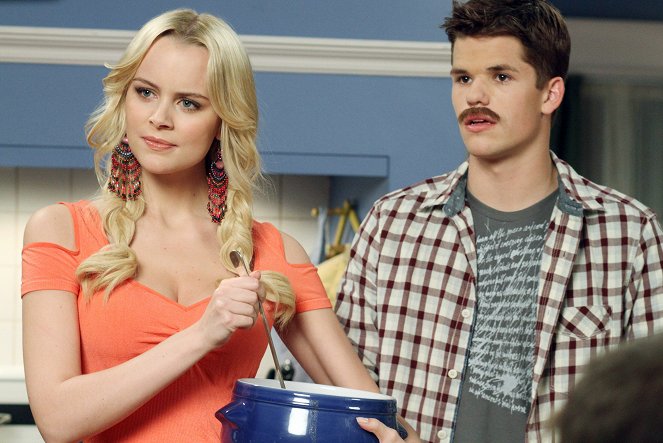 Desperate Housewives - My Two Young Men - Photos - Helena Mattsson, Max Carver