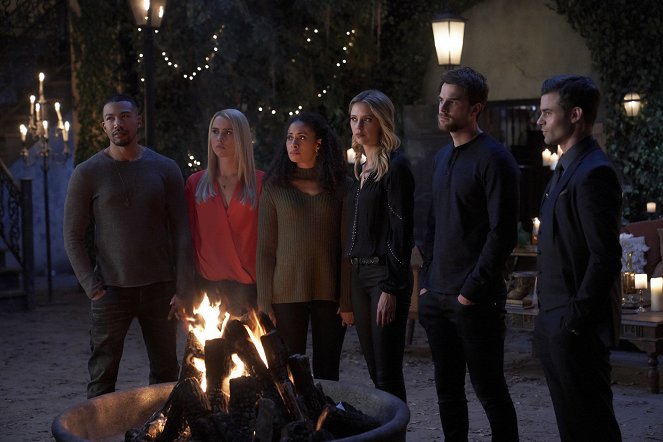 The Originals - When the Saints Go Marching In - Van film - Charles Michael Davis, Claire Holt, Christina Moses, Riley Voelkel, Nathaniel Buzolic, Daniel Gillies