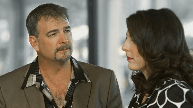 Leverage - The Boost Job - Photos - Bill Engvall