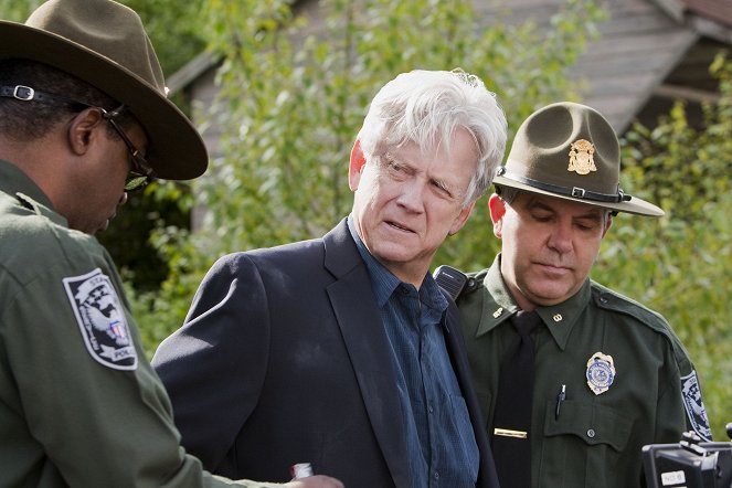 Leverage - The Underground Job - Z filmu - Bruce Davison