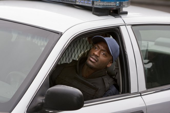 Leverage - The Morning After Job - Photos - Aldis Hodge