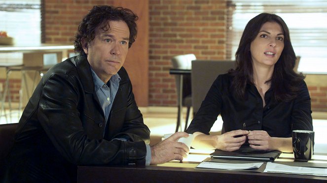 Leverage - Böses Erwachen - Filmfotos - Timothy Hutton, Gina Bellman