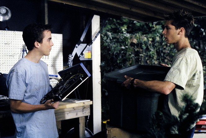 Malcolm in the Middle - Garage Sale - Van film - Frankie Muniz, Justin Berfield