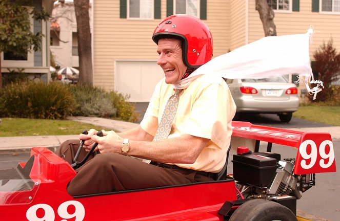 Malcolm in the Middle - Experiment - Photos - Bryan Cranston