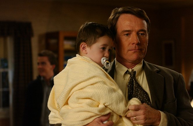 Malcolm in the Middle - Pearl Harbor - Photos - Bryan Cranston
