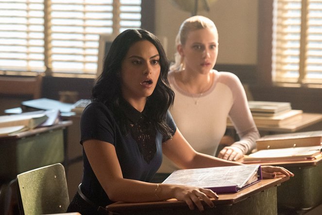 Riverdale - Chapter Forty-One: Manhunter - Photos - Camila Mendes, Lili Reinhart