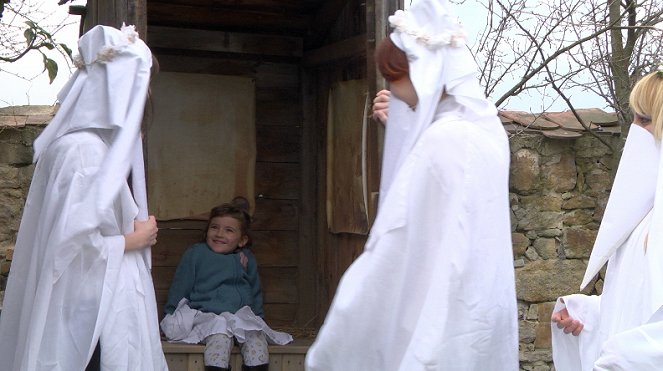 Naše tradice - Svatá Barbora a svatá Lucie - Filmfotók