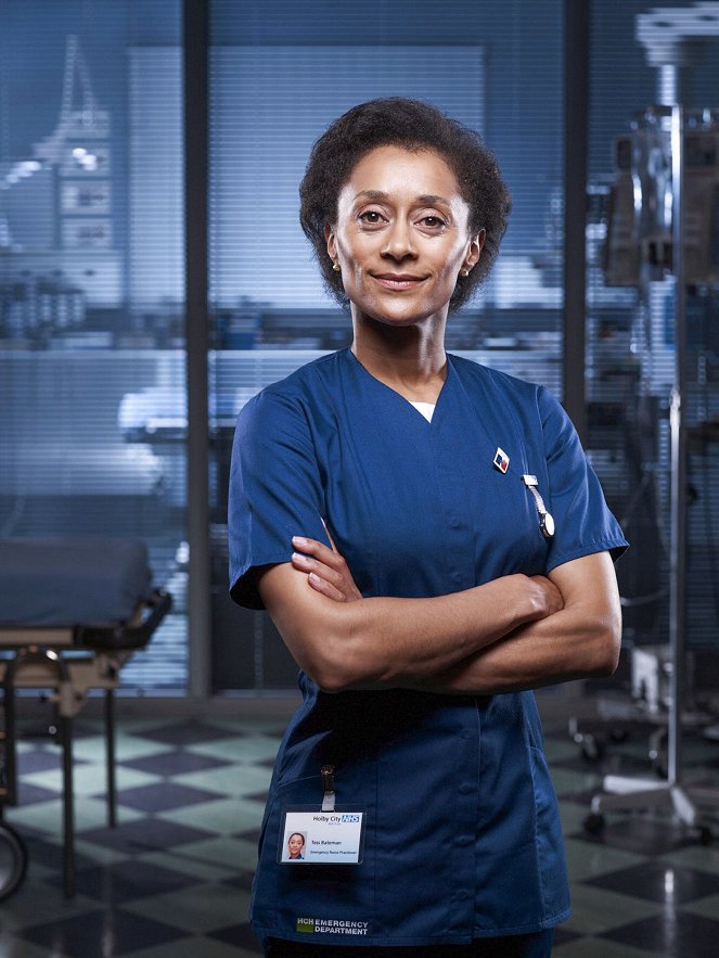 Casualty - Promoción - Suzanne Packer