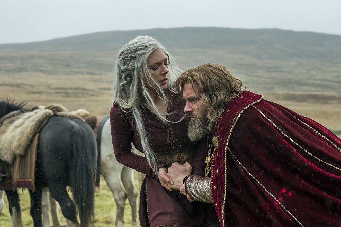 Vikings - Season 5 - Land der Steine - Filmfotos - Katheryn Winnick, Clive Standen