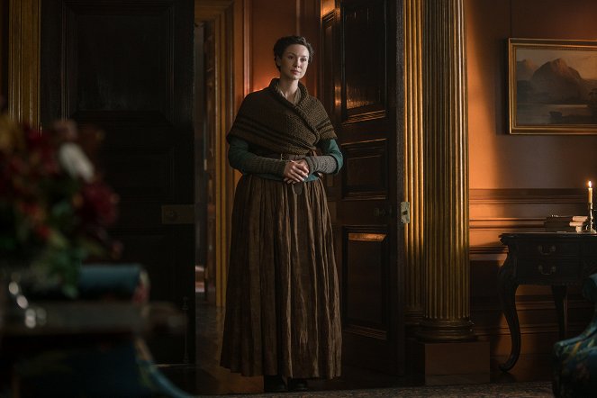 Outlander - Season 4 - The False Bride - Photos - Caitríona Balfe