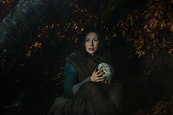Outlander - The False Bride - Photos - Caitríona Balfe