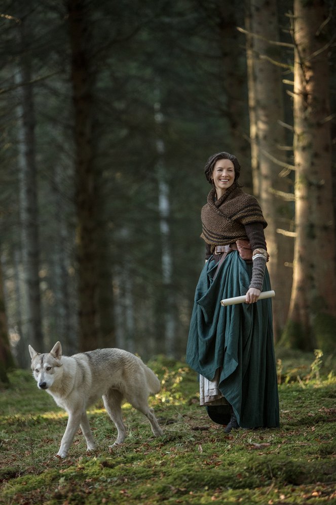Outlander - Die Highland-Saga - Geteiltes Land - Filmfotos - Caitríona Balfe