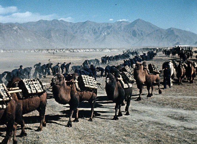 Cesta vede do Tibetu - Photos