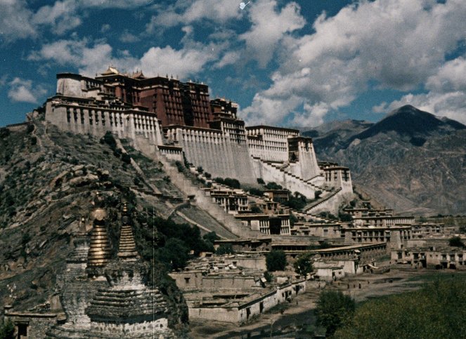 Cesta vede do Tibetu - Photos